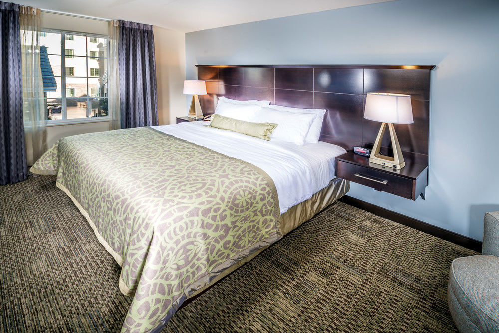 Staybridge Suites Corona South By Ihg Esterno foto