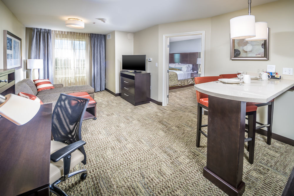 Staybridge Suites Corona South By Ihg Esterno foto