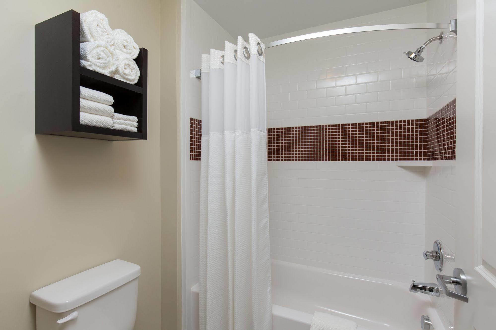 Staybridge Suites Corona South By Ihg Esterno foto