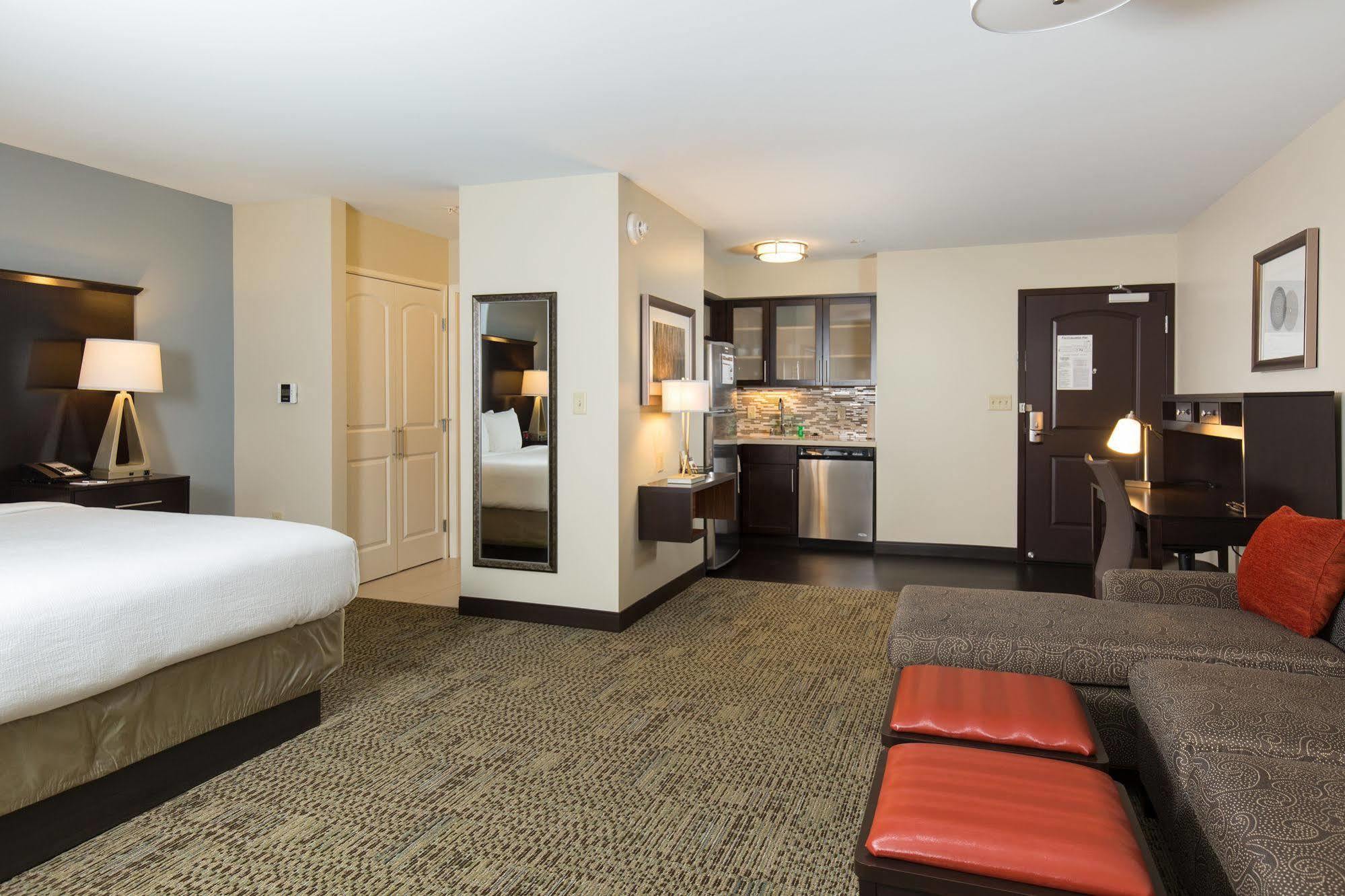 Staybridge Suites Corona South By Ihg Esterno foto