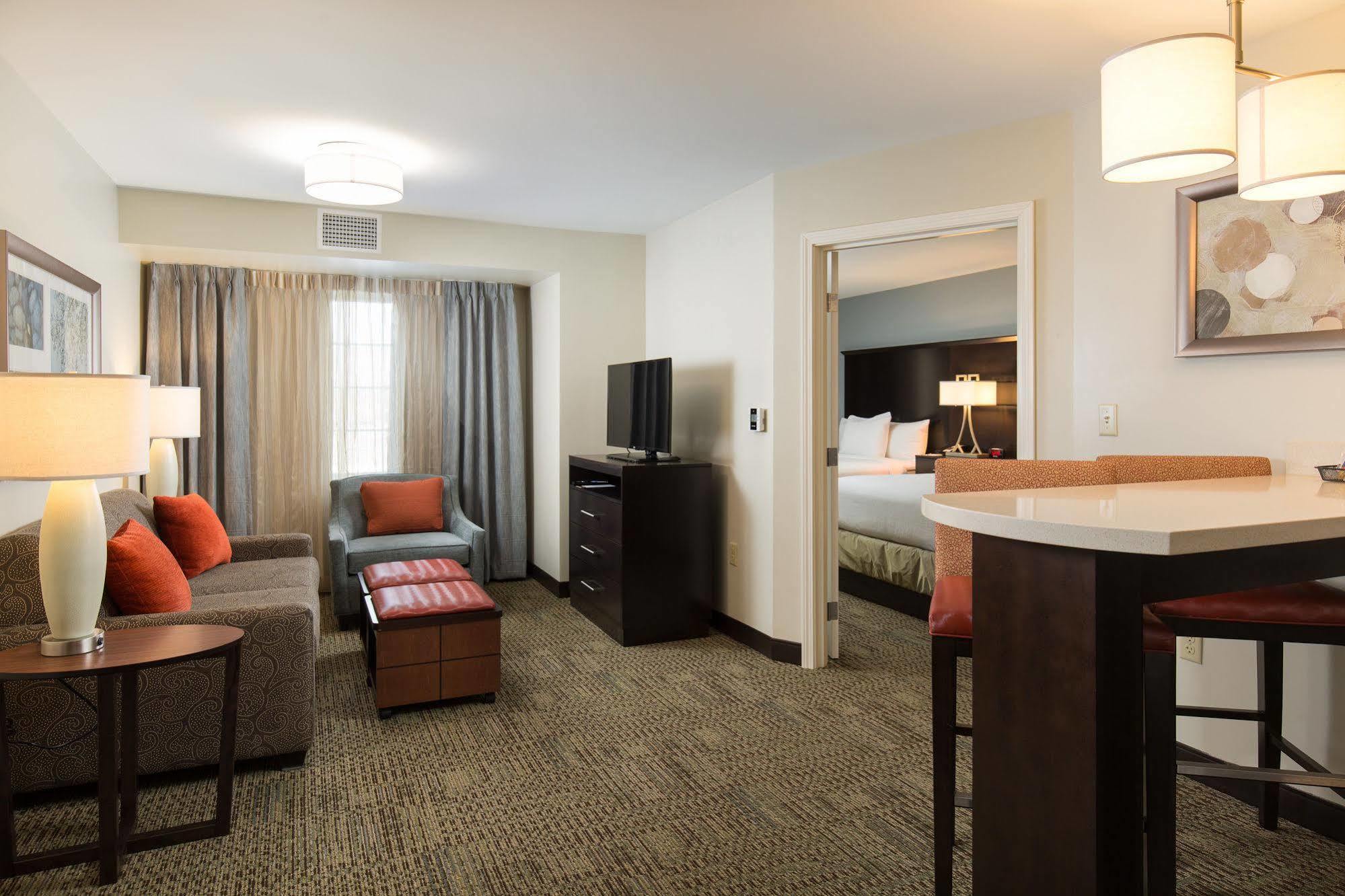 Staybridge Suites Corona South By Ihg Esterno foto