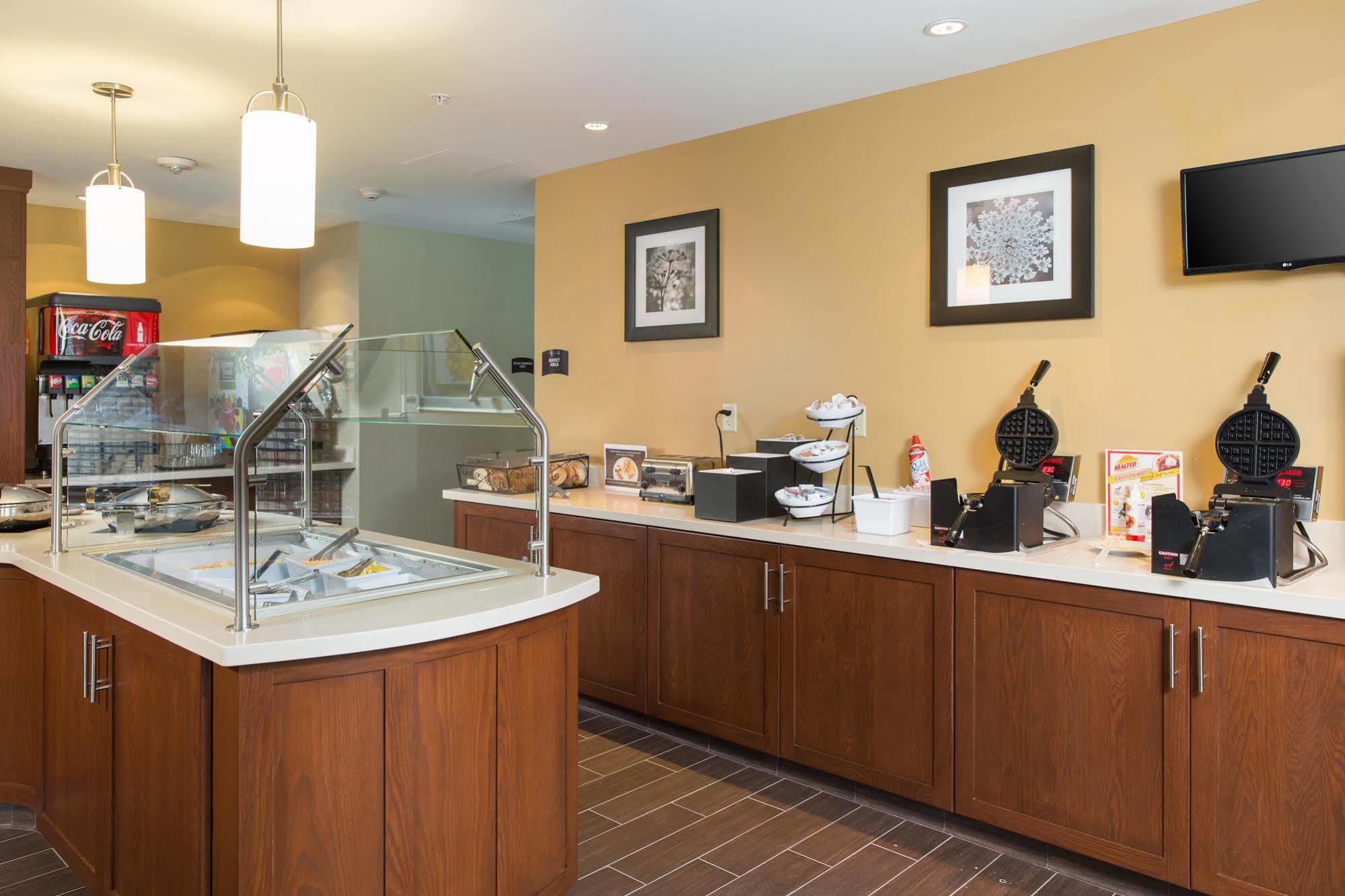 Staybridge Suites Corona South By Ihg Esterno foto